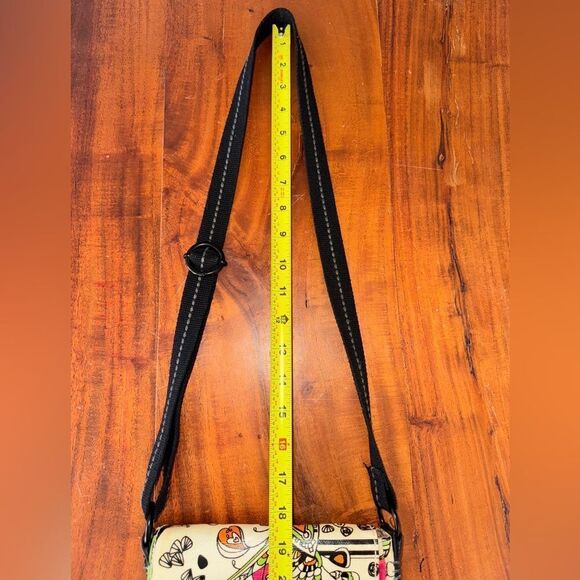 Sakroots Love Song Peace Birds Design Artist Multicolor Crossbody Bag EUC 9”x 8” - Picture 12 of 16